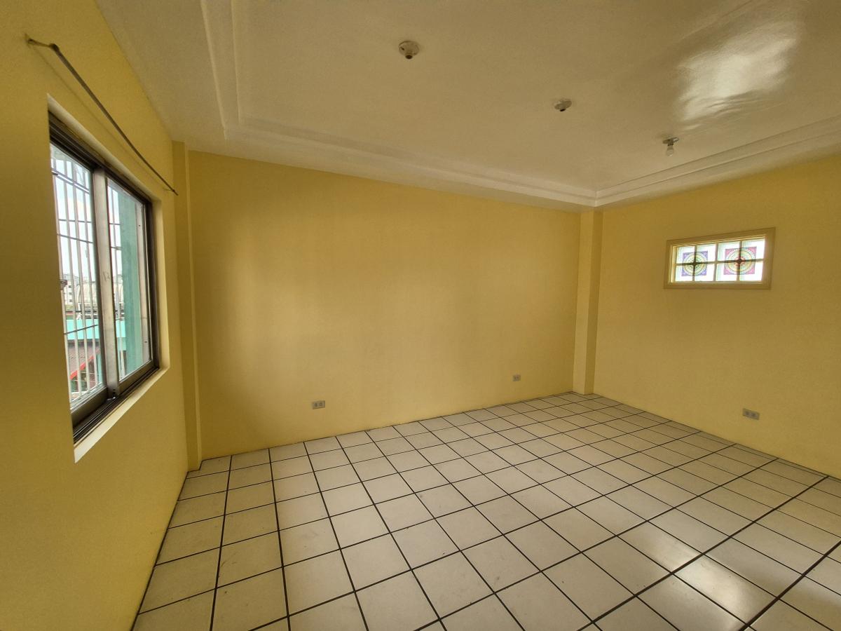 RESIDENTIAL/COMMERCIAL BUILDING FOR SALE